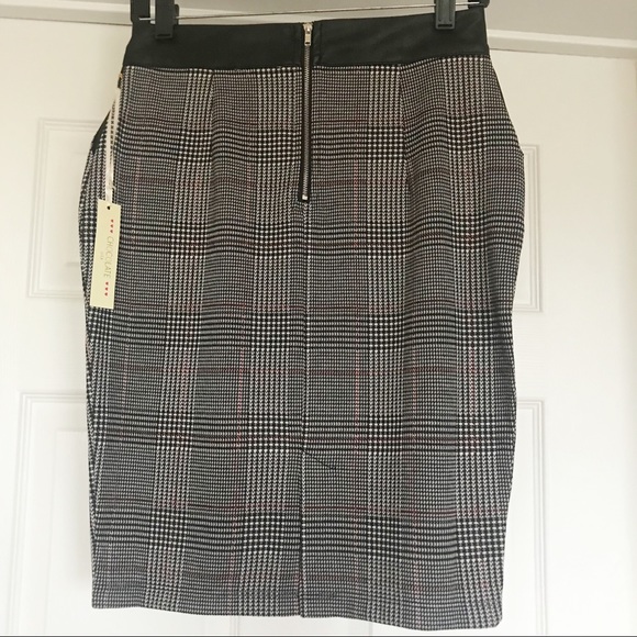 NWT Chocolate Faux Leather & Plaid Skirt Sz S or M - Picture 5 of 8